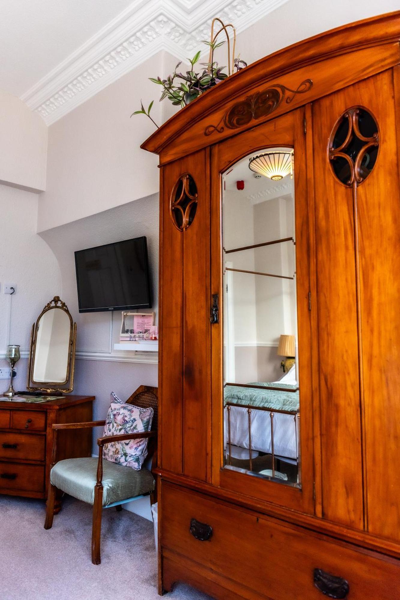 Mulberry House Hotel Llandudno Bagian luar foto